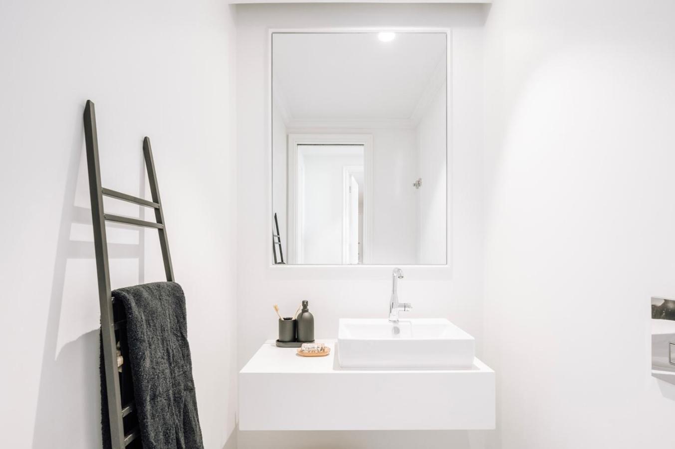 Apartment Brulle - 2 Bedrooms, Gym And Pool In Arroios Lisbon